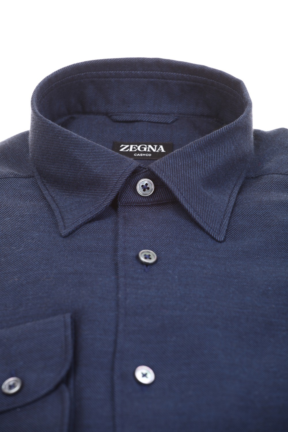 shop ZEGNA Saldi Camicia: Zegna camicia a maniche lunghe.
Vestibilità regolare.
Collo semi-francese.
Polsini classici.
Chiusura con bottone.
Tendicollo rimovibili.
Fondo arrotondato.
Composizione: 85% cotone 15% cashmere.
Made in Turkey.. UAX44 SRH1-190 number 4231559